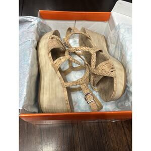 Baretraps Mairi Sandals Women 10M Natural Strappy Cork Heel Wedge Heel Shoes